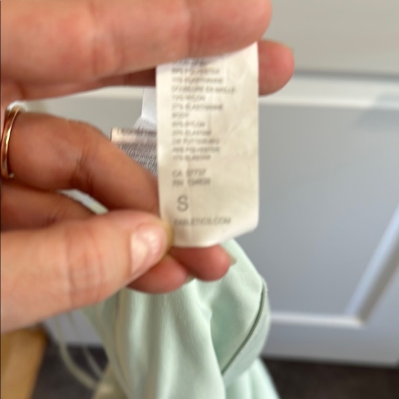 Fabletics One-Shouldered Sports bra - Picture 4 of 4